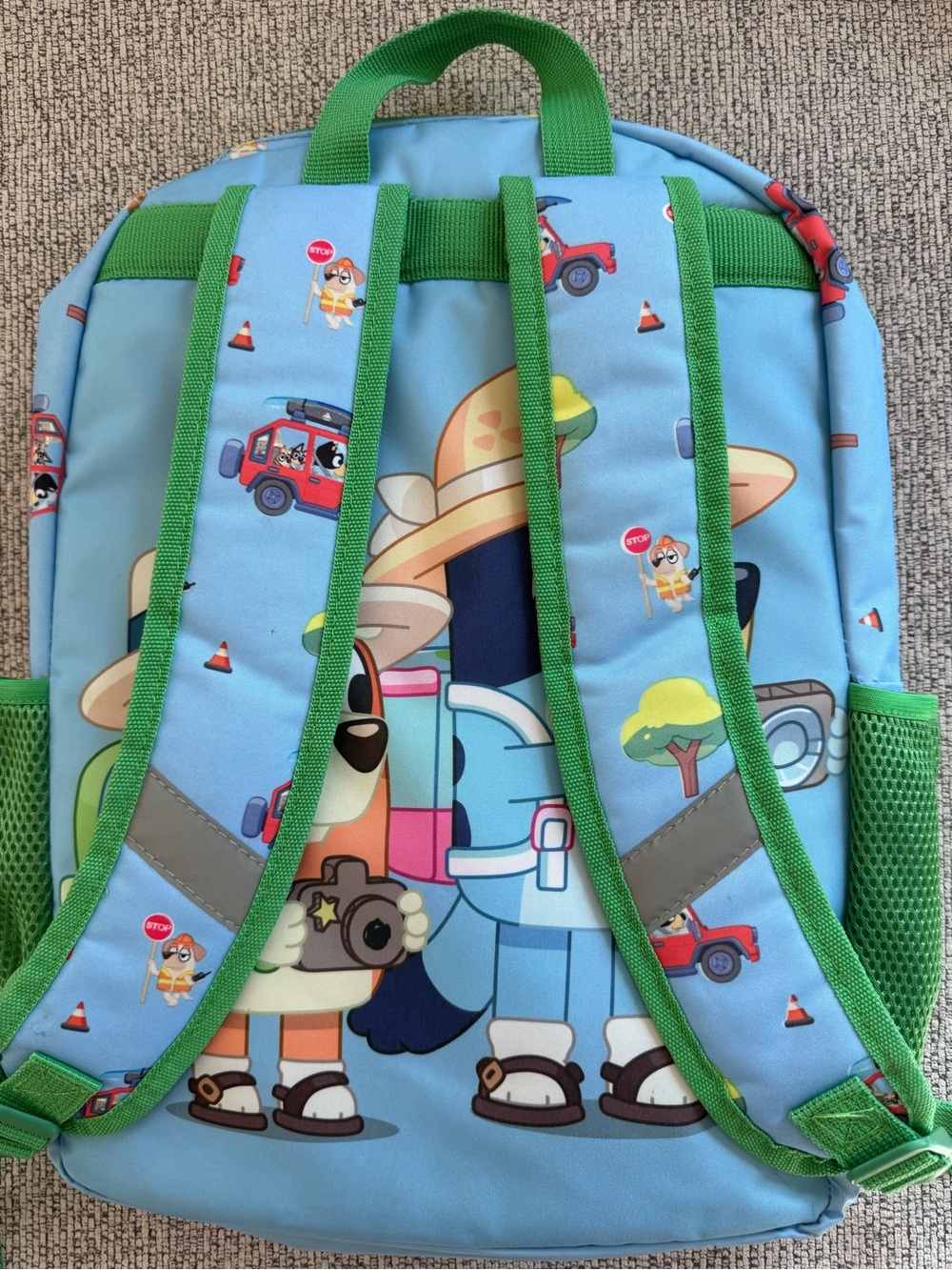 Bluey Backpack & Lunchbag - Picture 3 of 11
